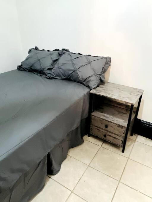 2 Bedroom Queens Near Airtrain, Jfk, Lga 646-667-6696 Appartement New York